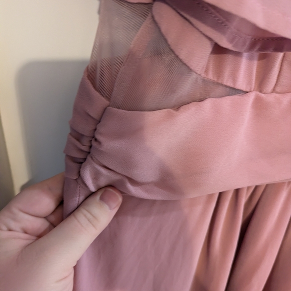 Elegant Formal Dress - Picture 5 of 10